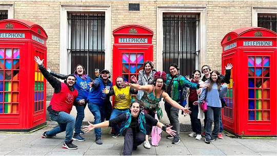 silent-tour-phone-box-image