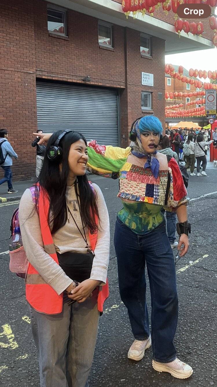 Caption – Silent Disco Walking Tours London