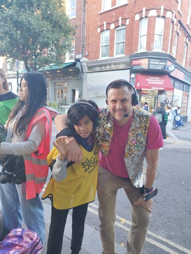 Caption – Silent Disco Walking Tours London