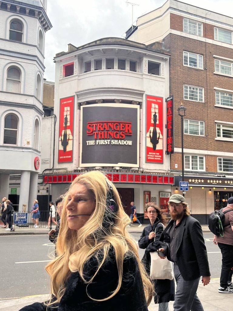 Caption 136 – Silent Disco Walking Tours London