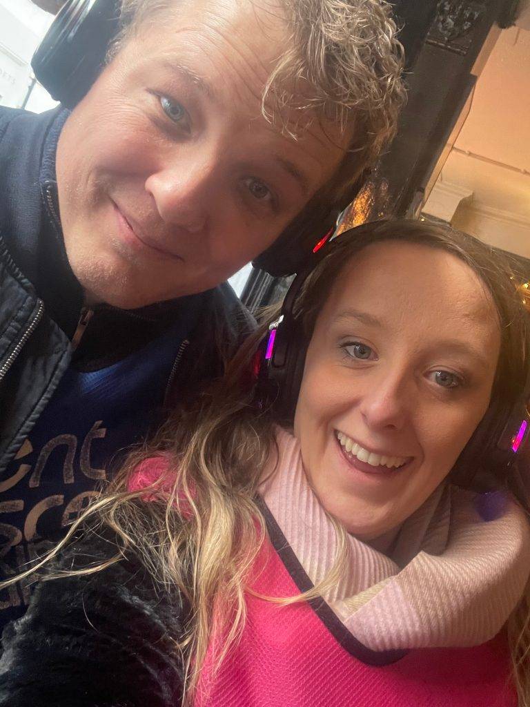 Caption 139 – Silent Disco Walking Tours London