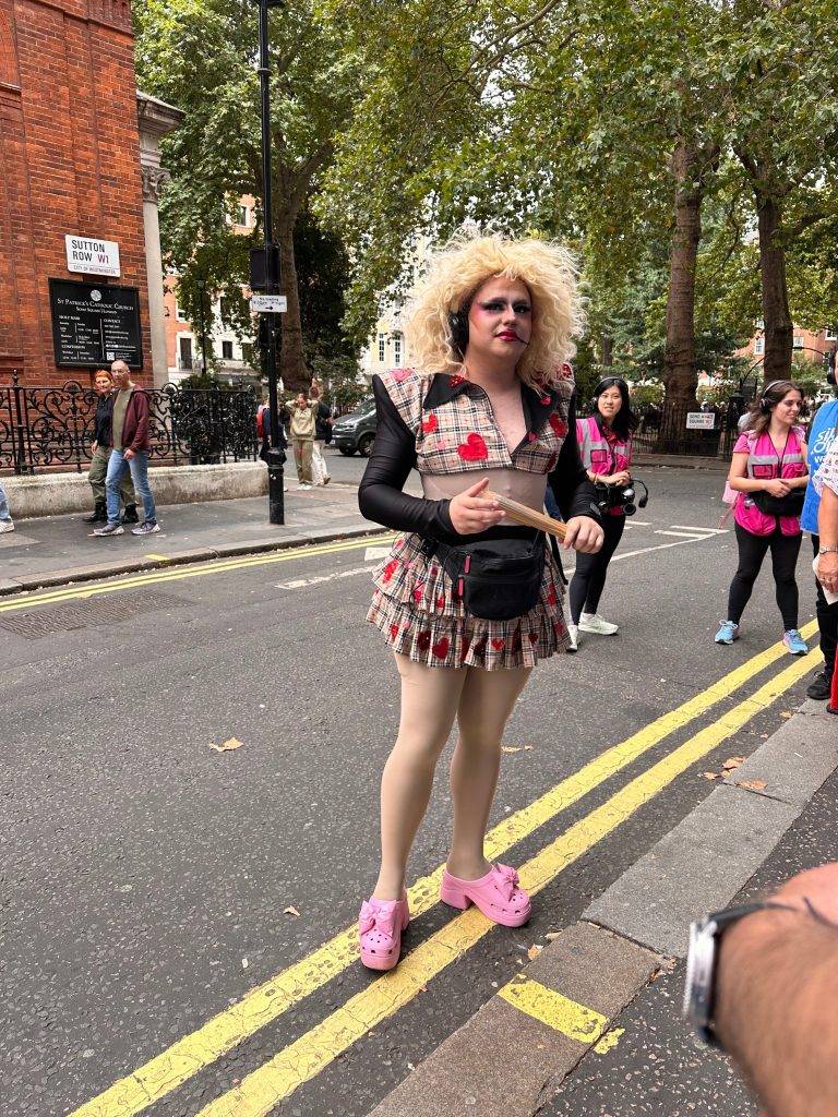 Caption – Silent Disco Walking Tours London