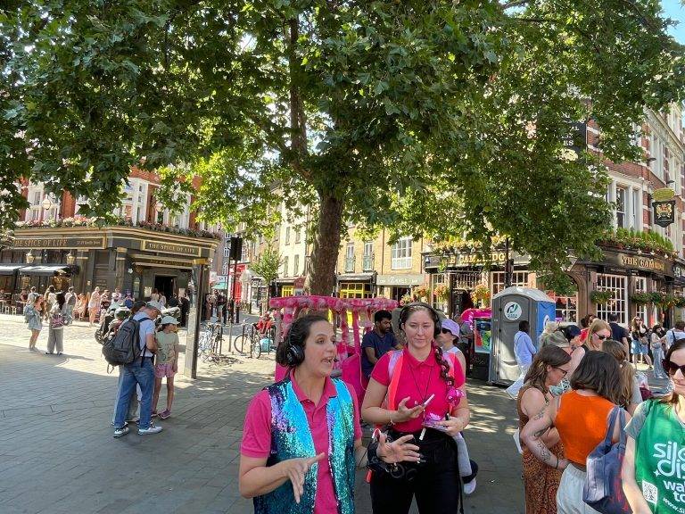 Caption – Silent Disco Walking Tours London