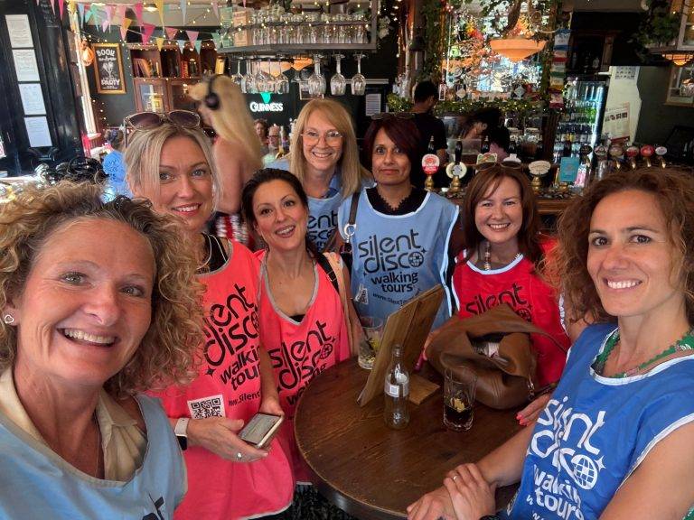 Caption – Silent Disco Walking Tours London
