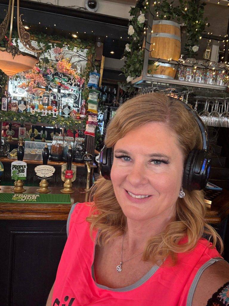 Caption – Silent Disco Walking Tours London