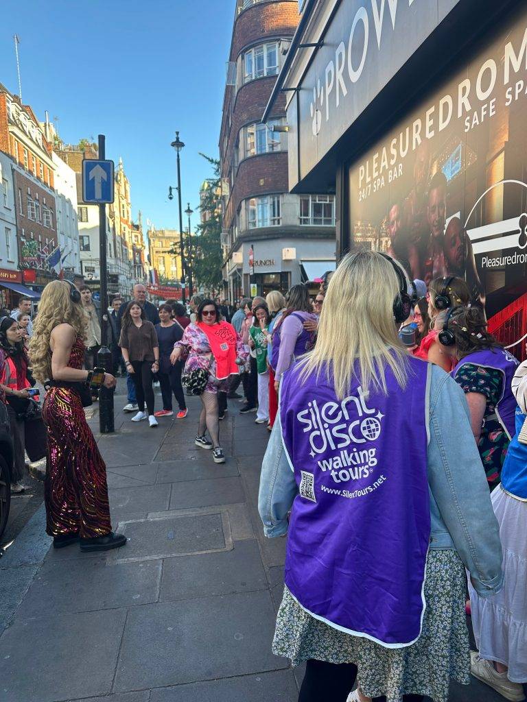 Caption – Silent Disco Walking Tours London