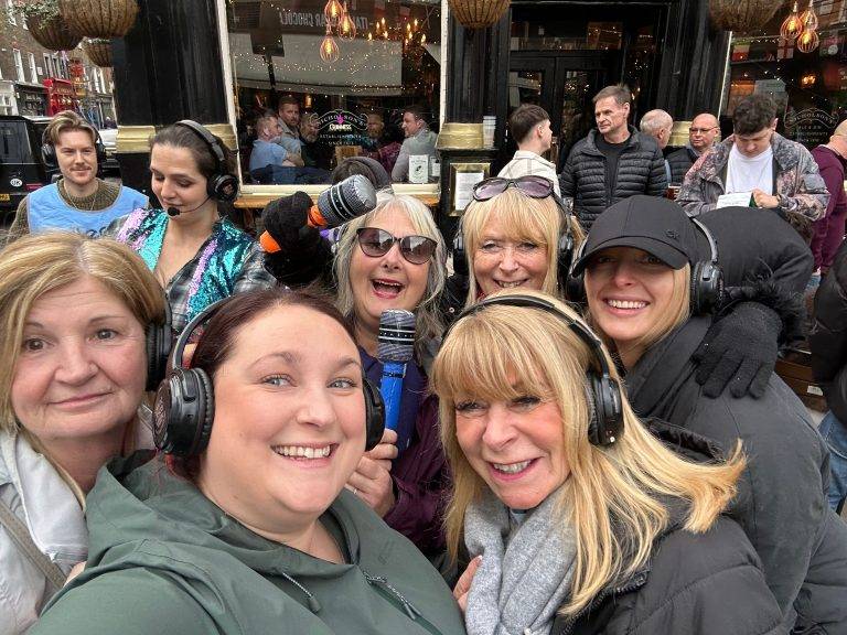 Caption – Silent Disco Walking Tours London