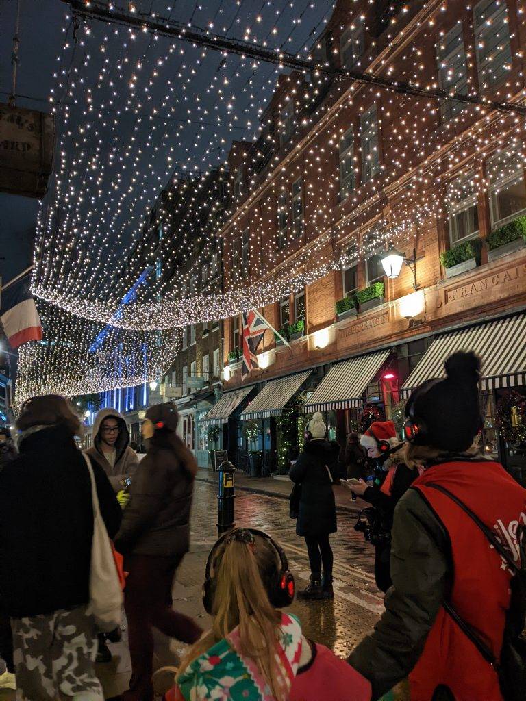 Caption – Silent Disco Walking Tours London