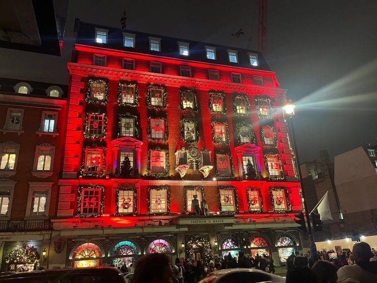 Caption – Silent Disco Walking Tours London